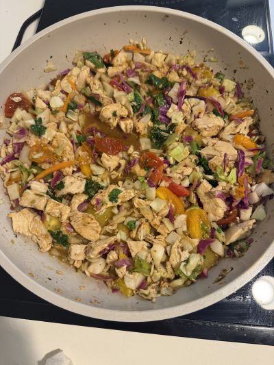 healthy-habits-vacation-food-salad